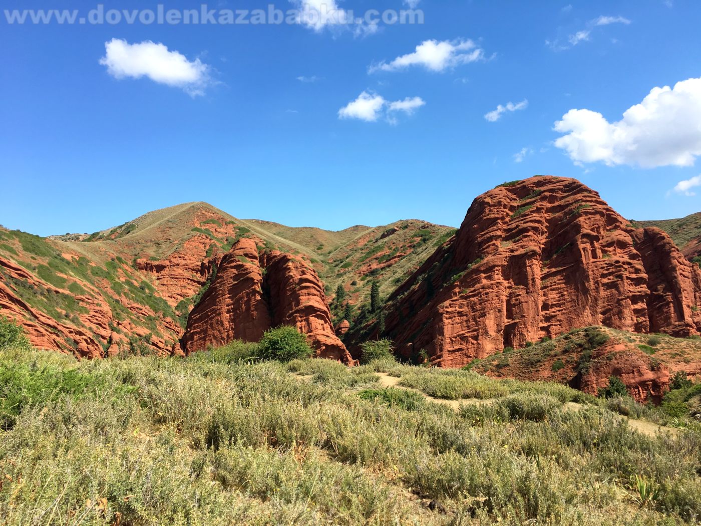 Jeti-Ögüz Rocks, legendárne skaly Kirgizska